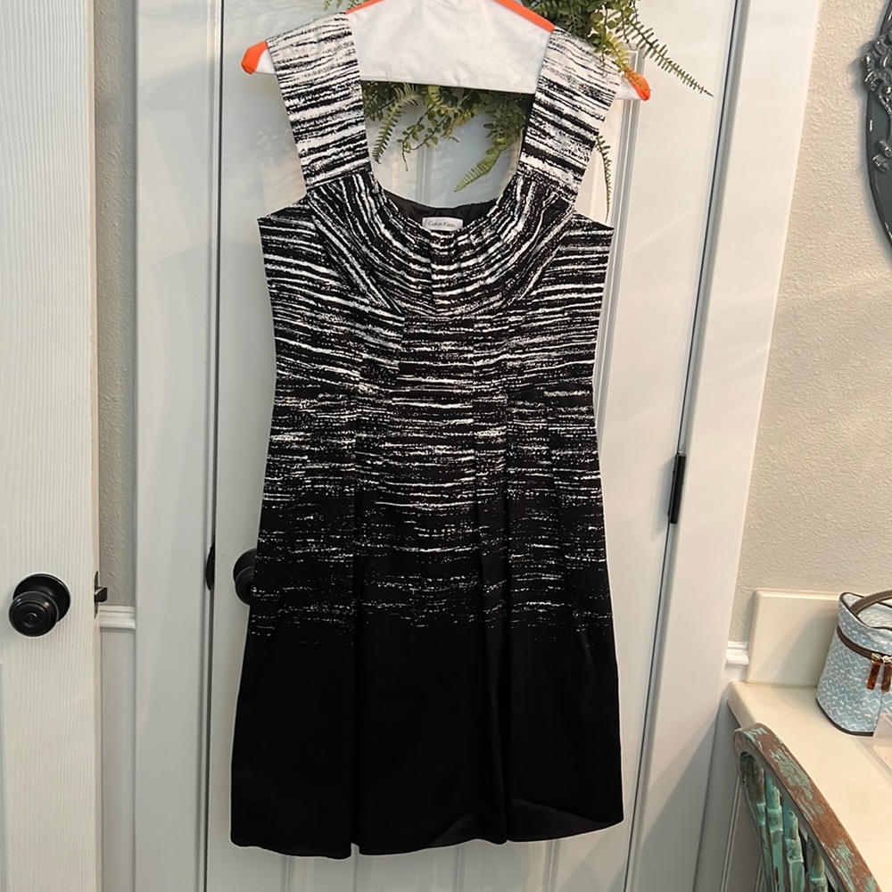 Little black evening, dress, short sleeves, approximate size 11 Junior